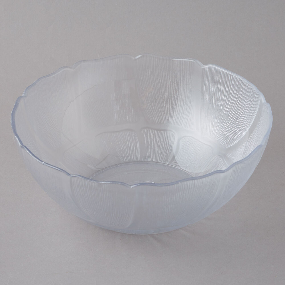 Carlisle 690907 Petal Mist 2.4 Qt. Clear Polycarbonate Bowl
