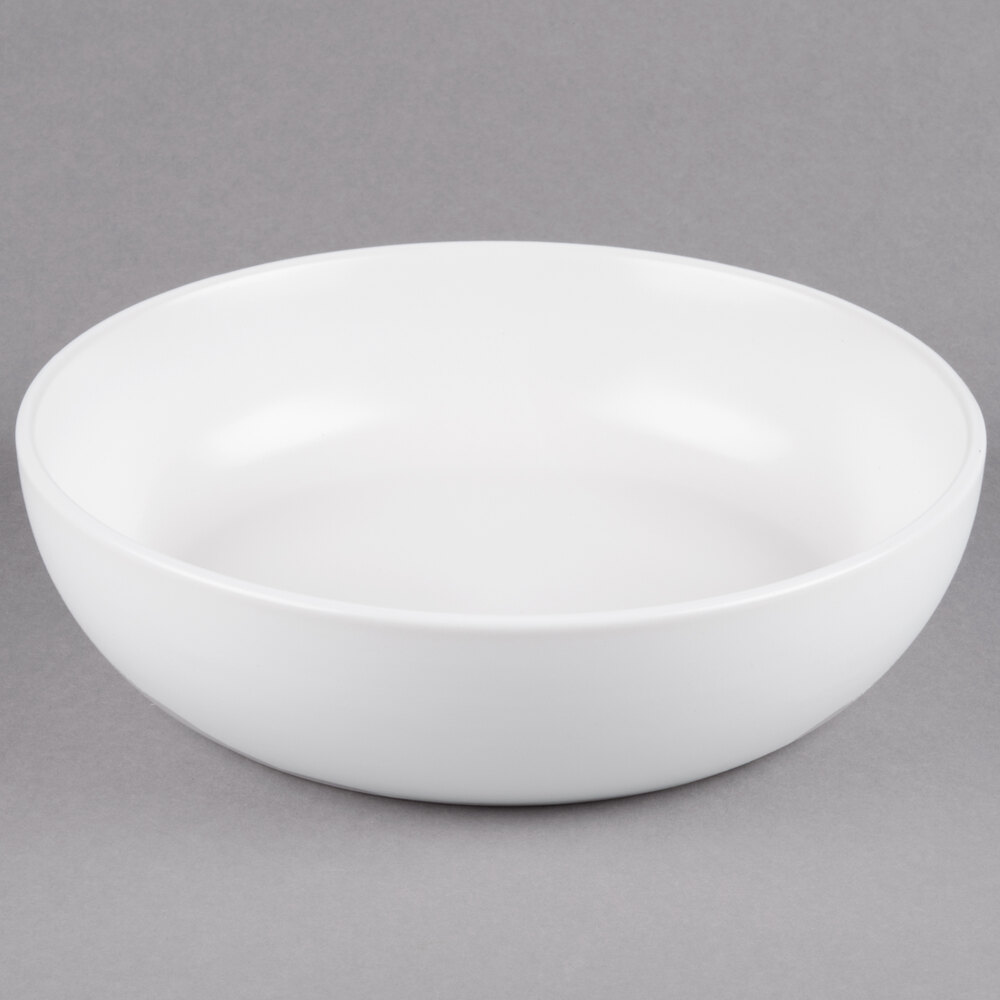 10 Strawberry Street WM-6-WHT Wazee Matte 48 oz. Round White Stoneware Serving Bowl - 2/Case