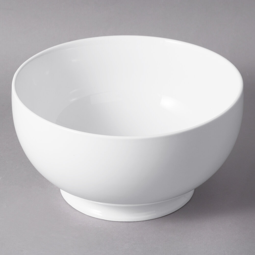 10 Strawberry Street WTR-9RDFTDBWL Whittier 2 Qt. White Round Porcelain Footed Bowl - 8/Case