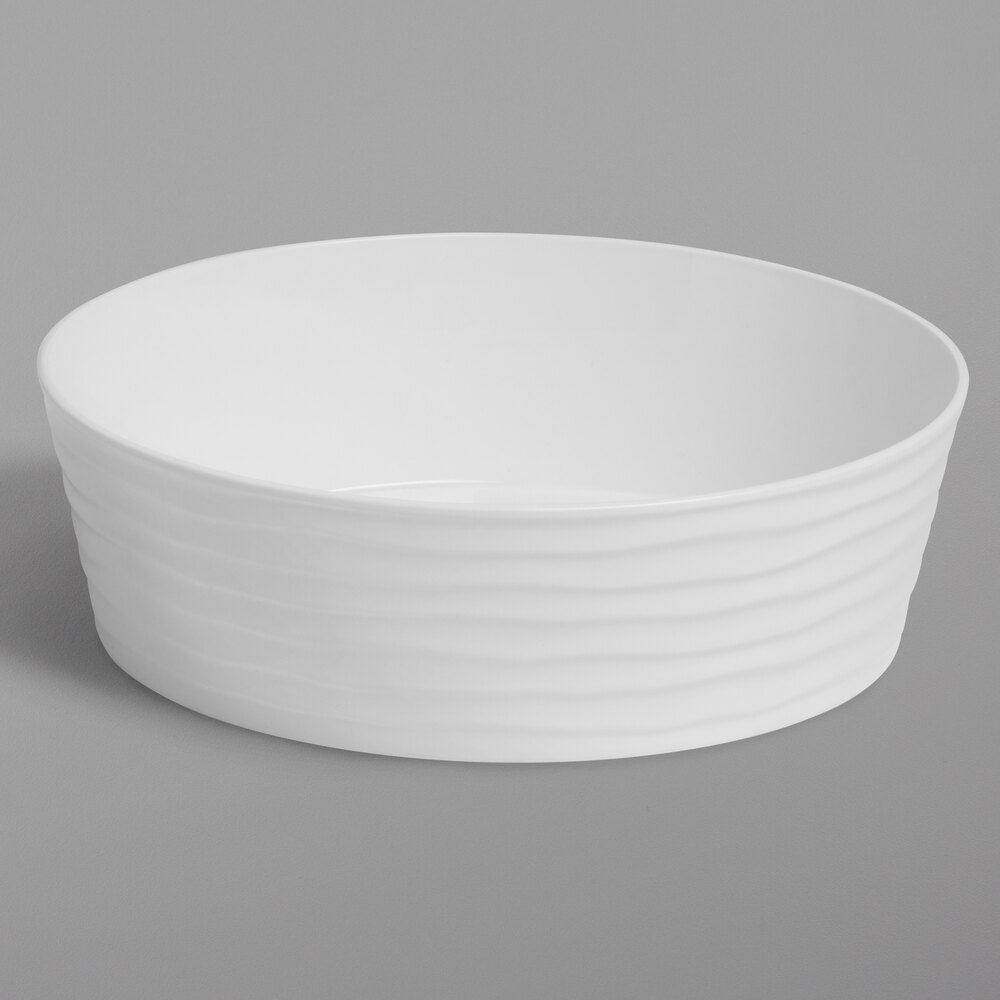 American Metalcraft B10W Del Mar 2.5 Qt. Round White Plastic Stackable Serving Bowl