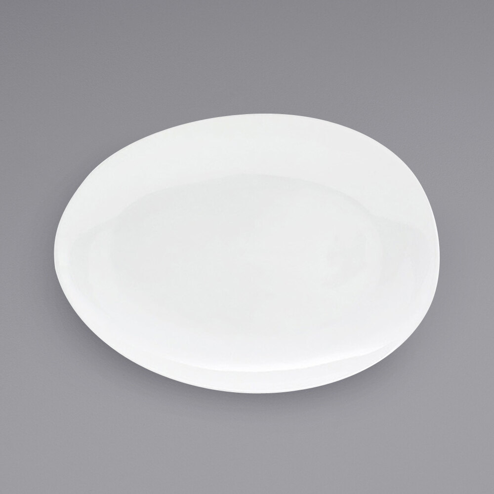 Front of the House SPT055WHP20 Tides 14 1/2" x 10 1/2" Semi-Matte White Oval Porcelain Coupe Platter - 2/Case