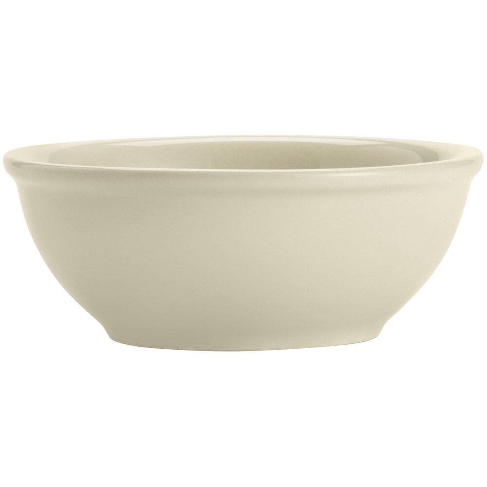 Libbey Porcelana Cream 10 oz. Cream White Rolled Edge Porcelain Nappie Bowl - 36/Case