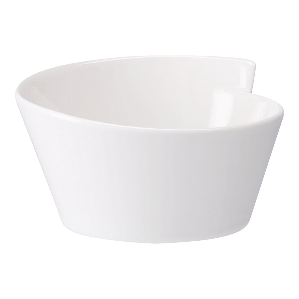 Villeroy & Boch 10-2525-3160 NewWave 157.5 oz. Round White Premium Porcelain Salad Bowl - 4/Case
