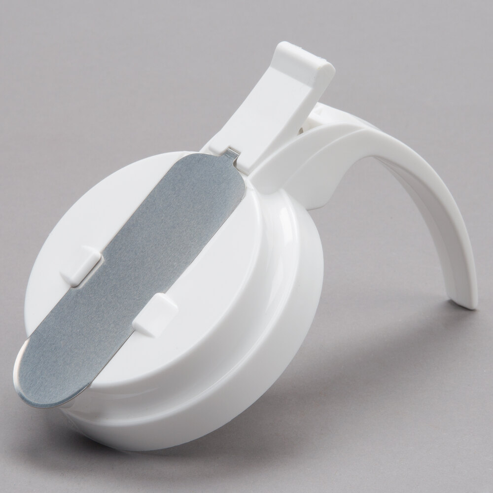 Vollrath 4748T-05 Dripcut® 48 oz. Plastic Server Top